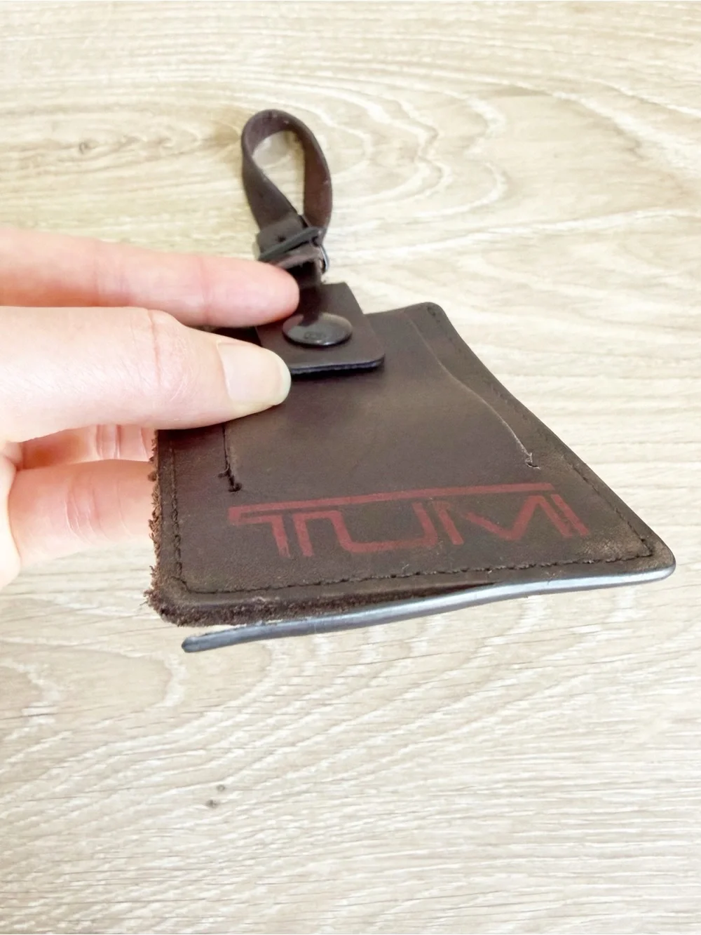 TUMI Brown Leather Luggage Tag Hang Tag Brown / Red Travel Adjustable READ